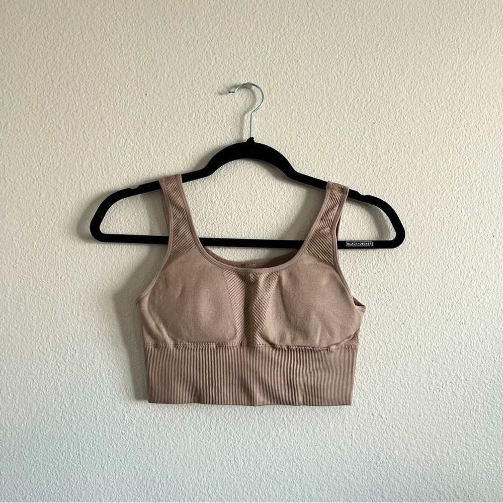 ❣️SOLD❣️Varley | Tan Sports Bra